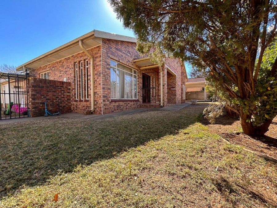 4 Bedroom Property for Sale in Parys Free State